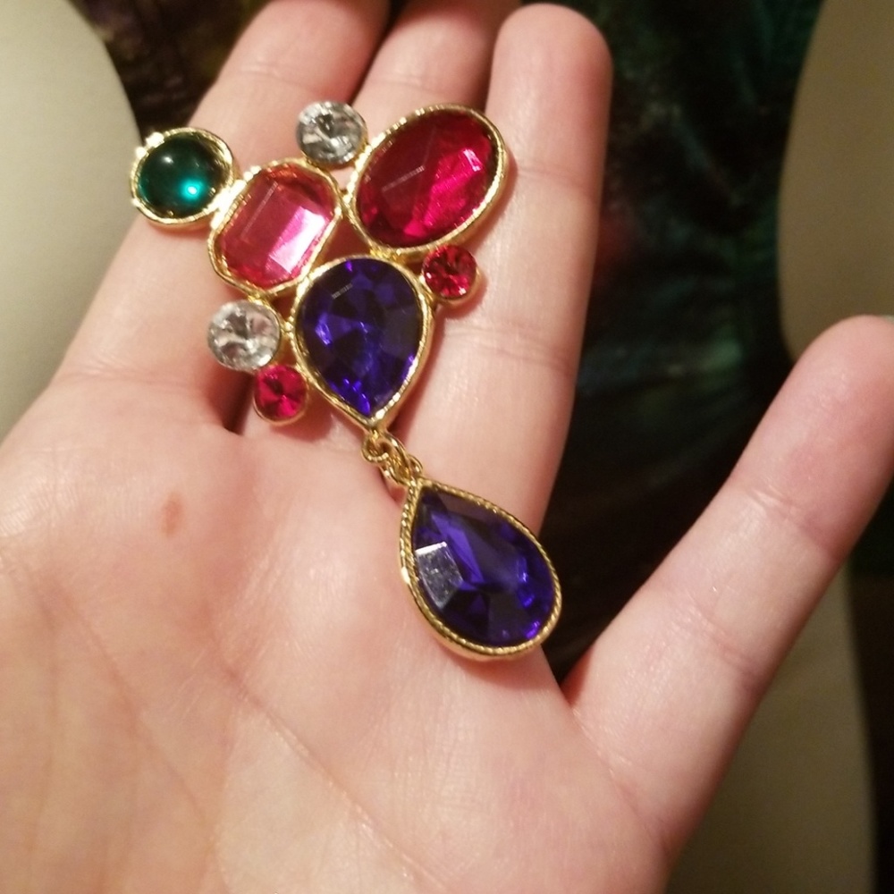 Gorgeous Rhinestone Brooch - Picture 5 of 5